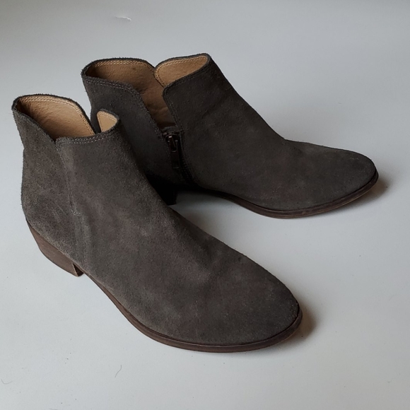 SPLENDID nubuck Hamptyn ankle bootie in smoke 7.5 - Picture 11 of 14